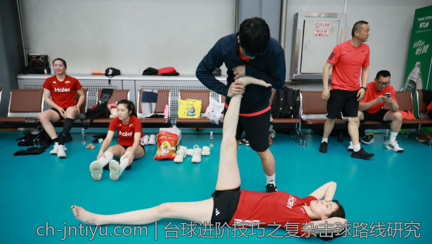 台球进阶技巧之复杂击球路线研究