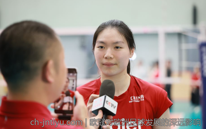 安洗莹轻松晋升世界羽联女单积分榜首引发粉丝热议